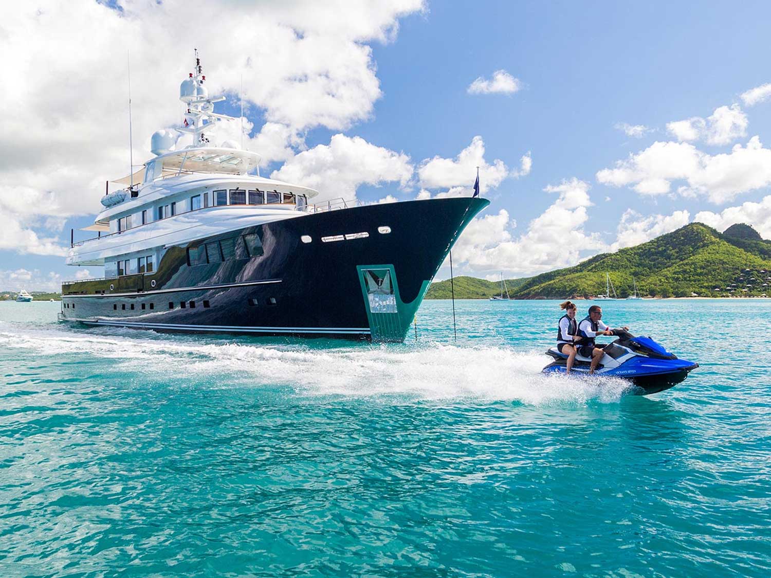 charter yacht costa rica