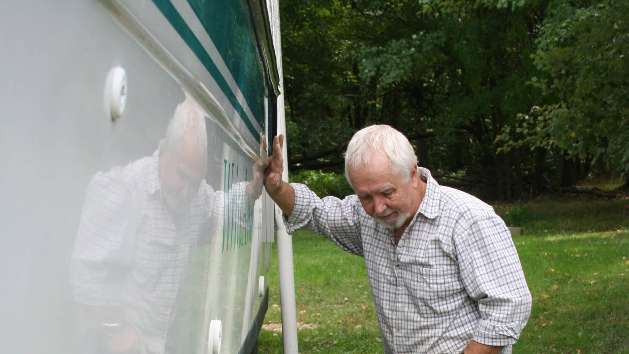 A Primer On Painting A Fiberglass Boat Yachting   Shine 1 