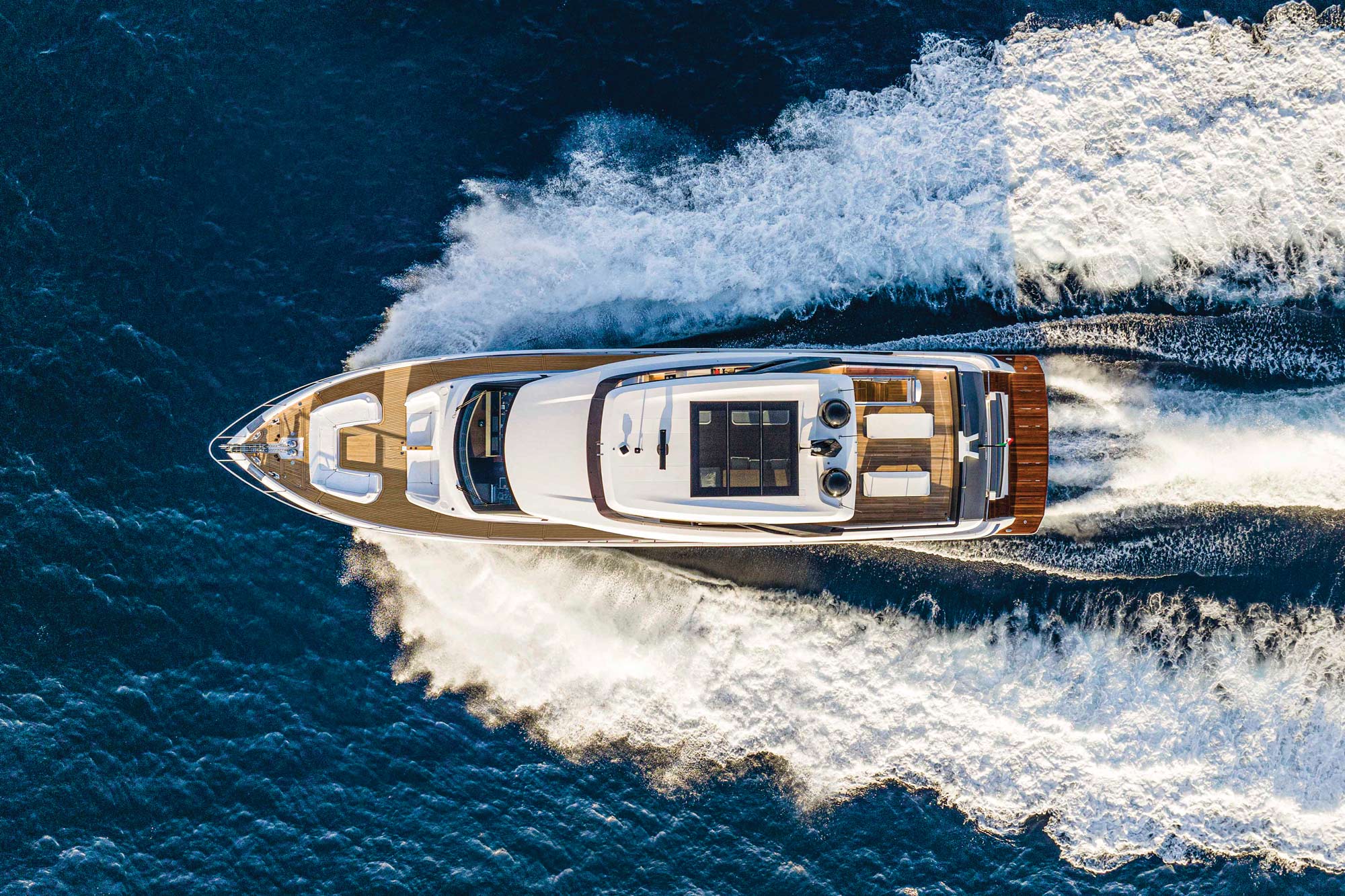 ferretti yachts 860 price