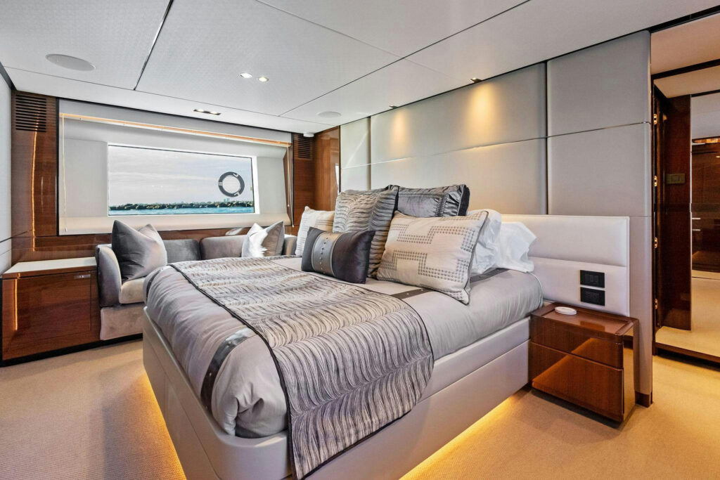 Princess Yachts F75 Amici