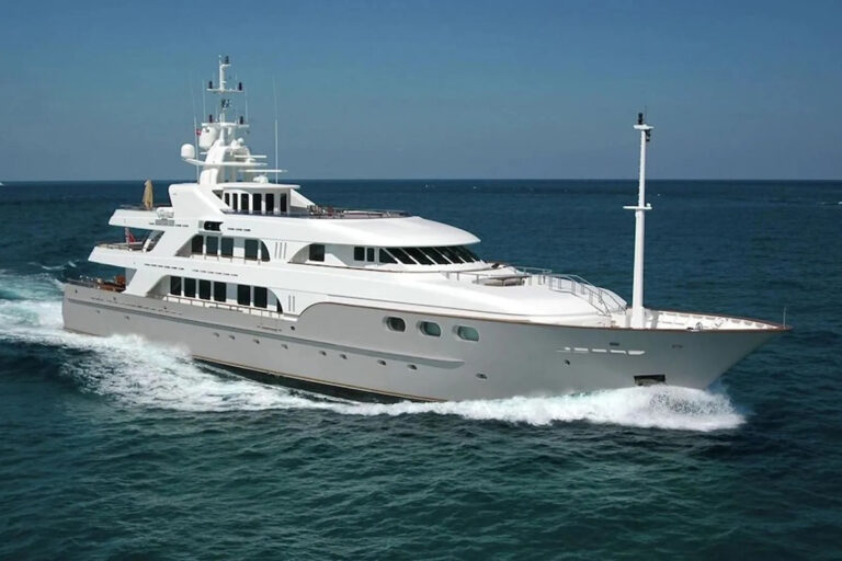 Sensation Yachts Bella