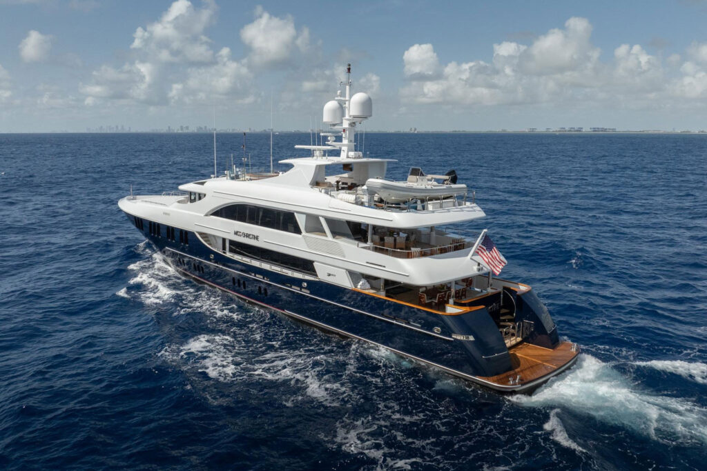 157-foot Trinity Yachts Tri-Deck