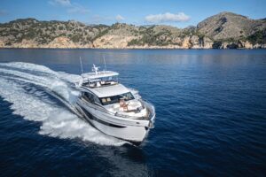 Princess Yachts Y80