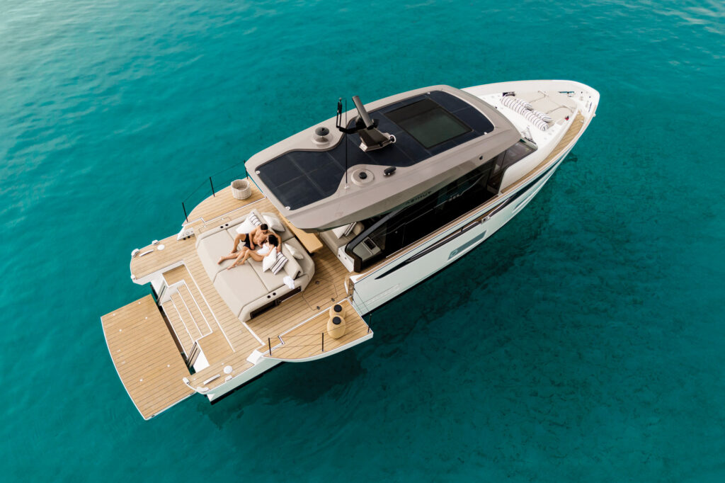 Azimut Yachts Seadeck 6