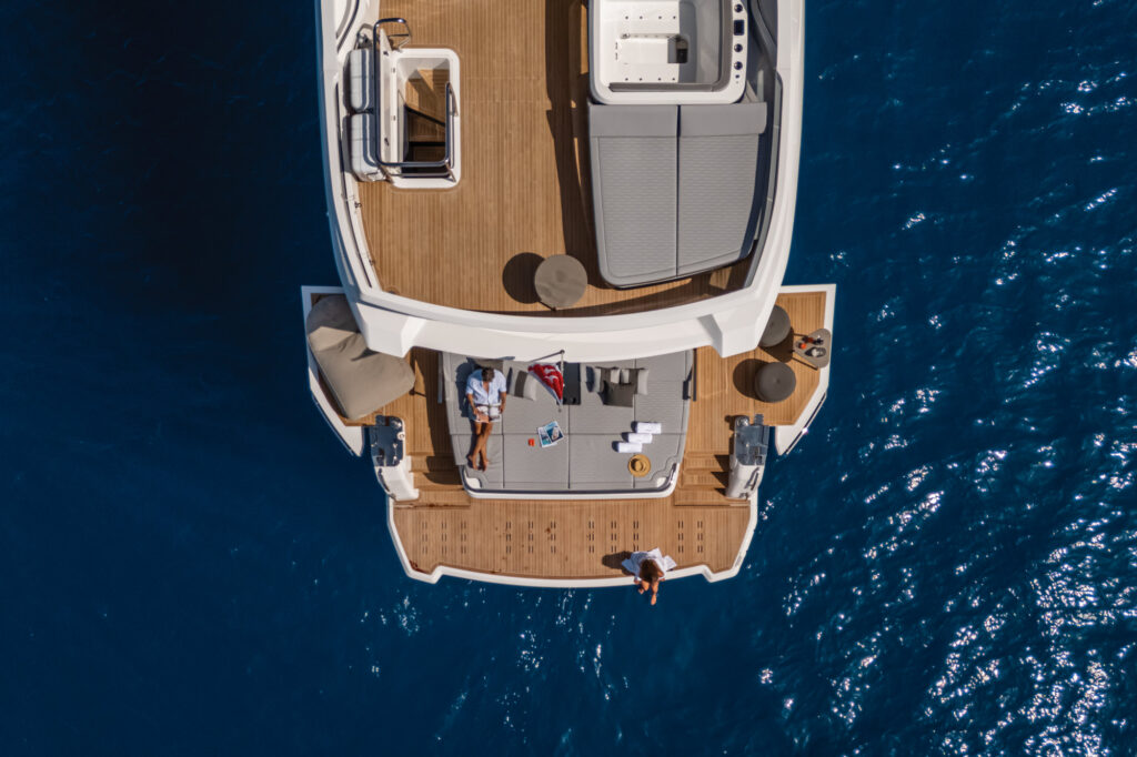 Pearl Yachts 82