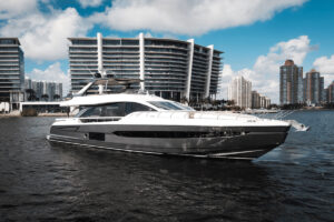 Azimut 78 Fly