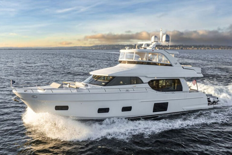 Ocean Alexander 70E Uplist II