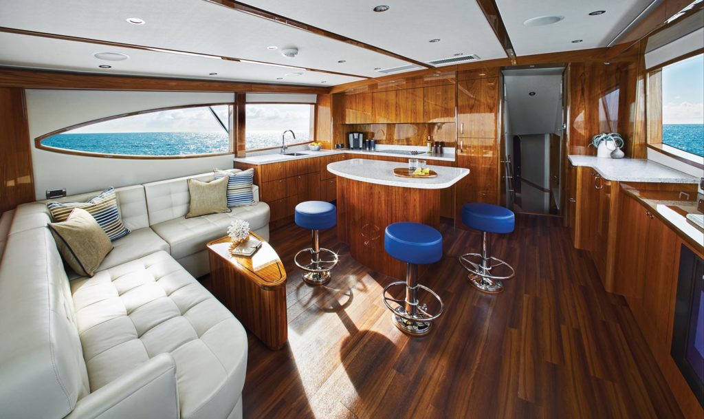 Hatteras GT59 interior