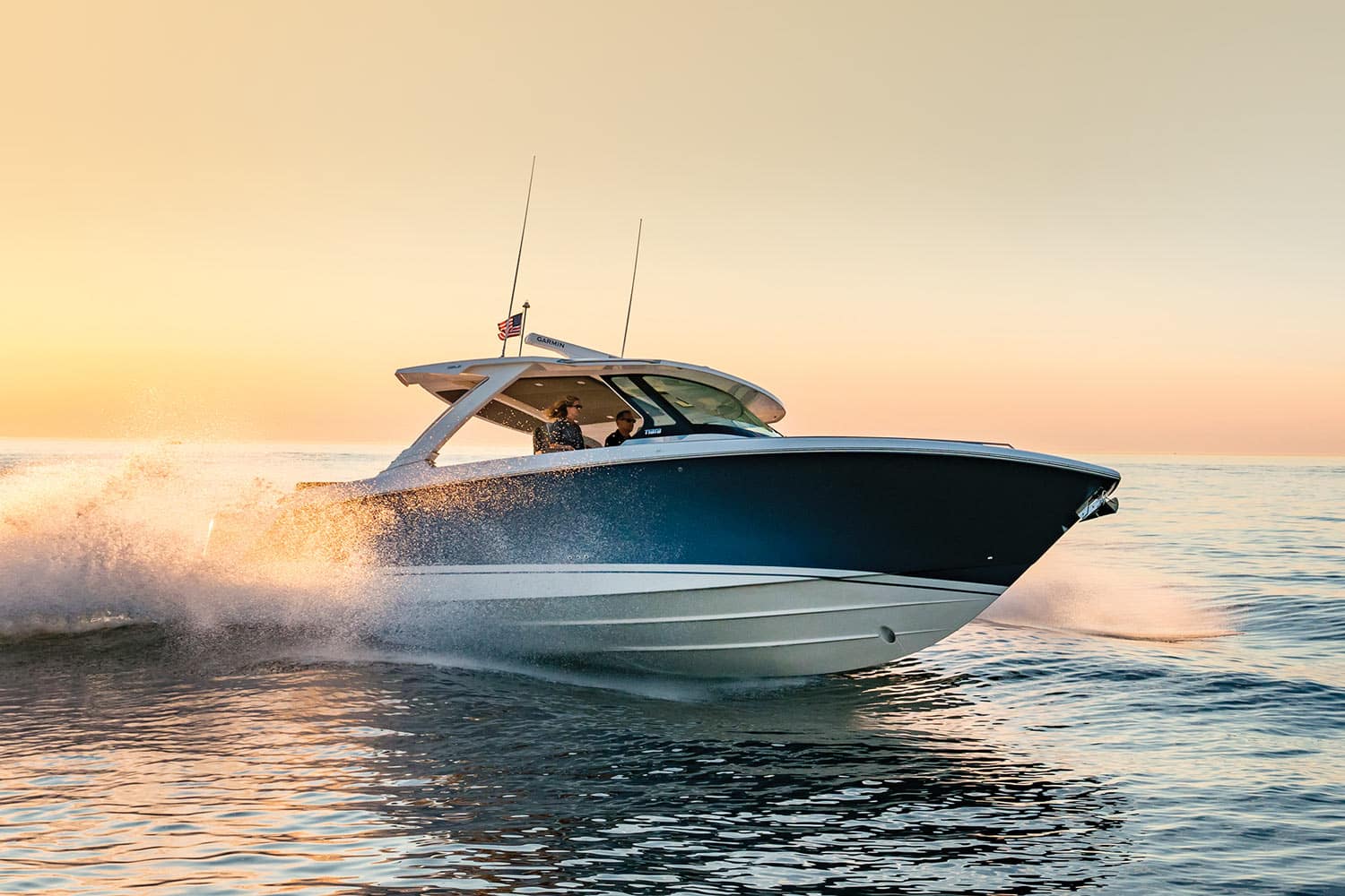 Tiara Sport 38 LS Review | Yachting