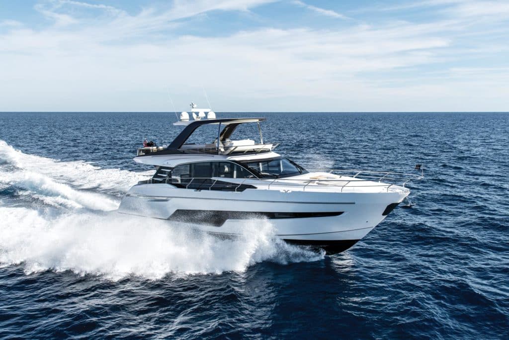 Fairline Yachts Squadron 68