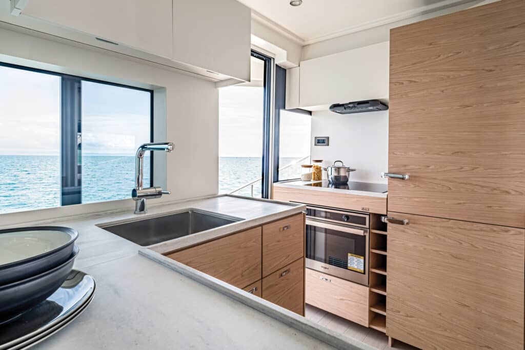 Beneteau Grand Trawler 62 galley