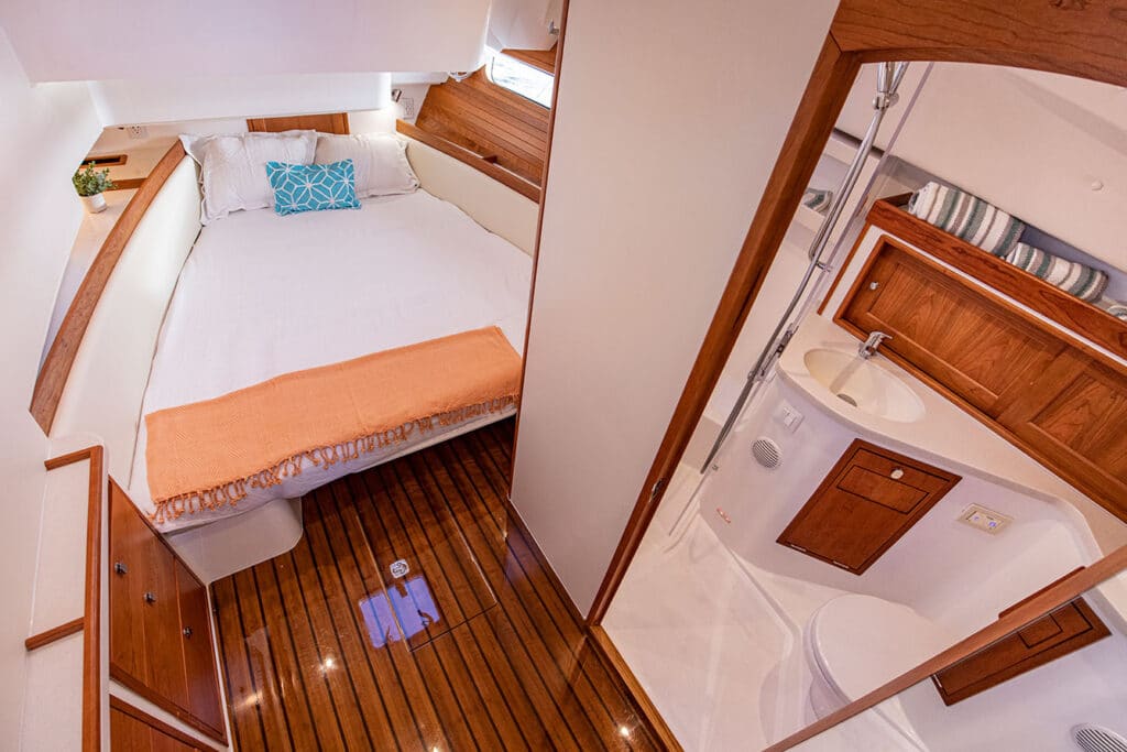 MJM Yachts MJM4 Berth