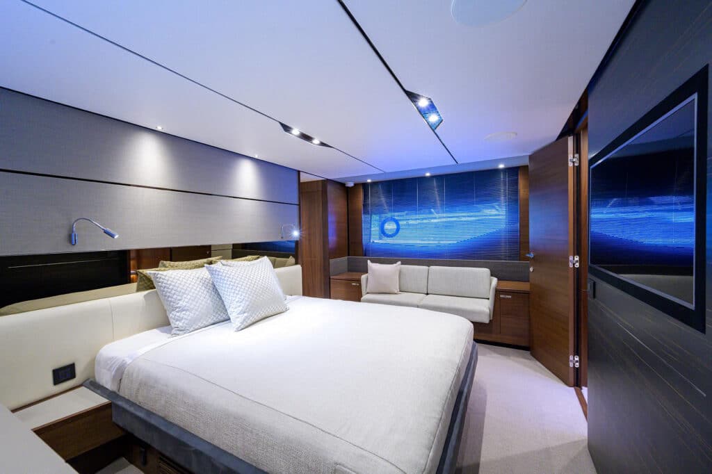 Princess Yachts V65